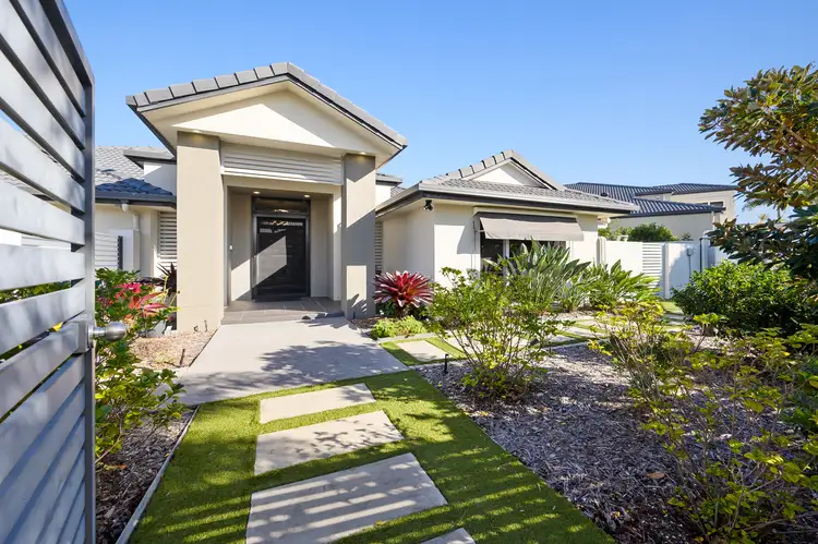 Seventh view of Homely house listing, 28 King Arthurs Court, Sovereign Islands QLD 4216