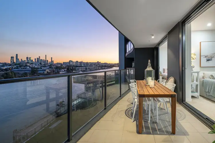 10602/7 Wharf Street, Hamilton QLD 4007