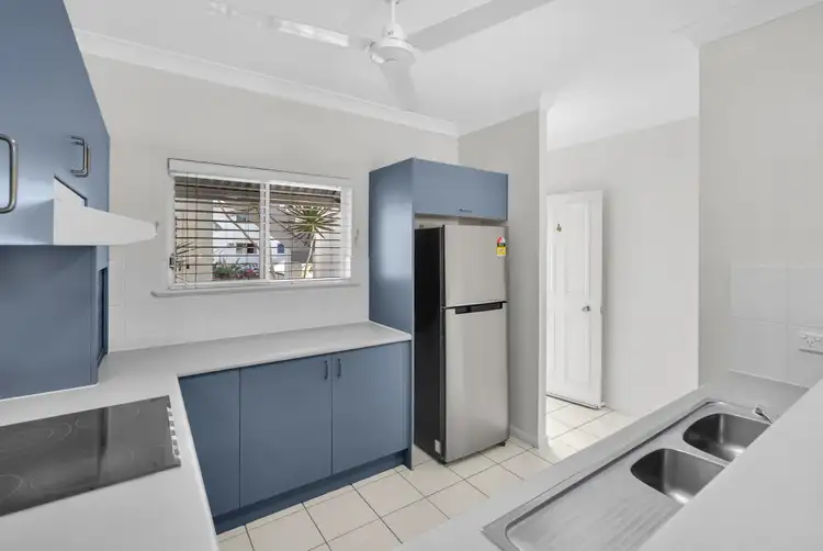 Fifth view of Homely unit listing, 4/152-154 Mcleod Street, Cairns North QLD 4870