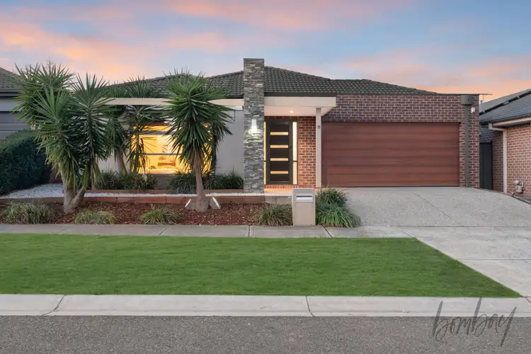 18 Thoresby Circuit, Craigieburn VIC 3064