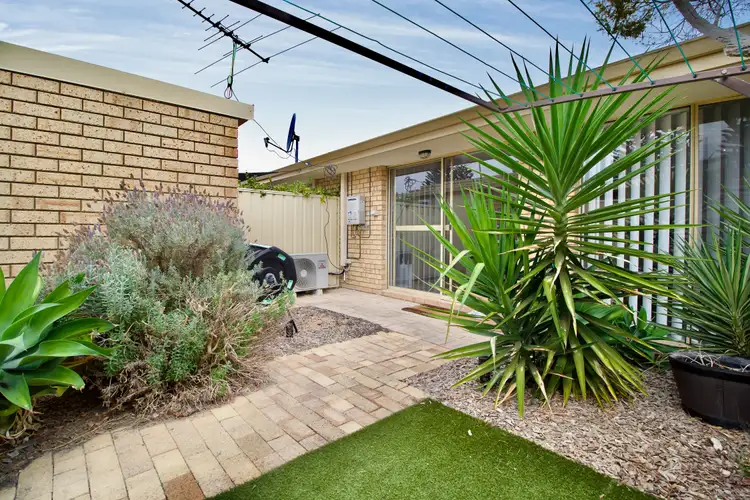 9/96 Simpson Avenue, Rockingham WA 6168