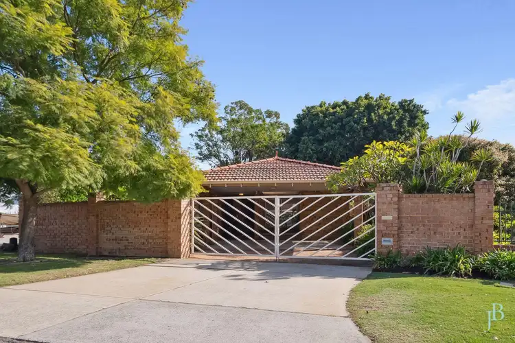 21 Baldwin Street