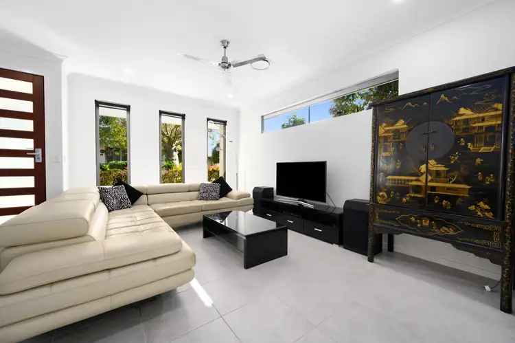 115/299 Napper Road, Arundel QLD 4214