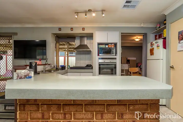 Seventh view of Homely house listing, 47 Inverness Circle, Camillo WA 6111