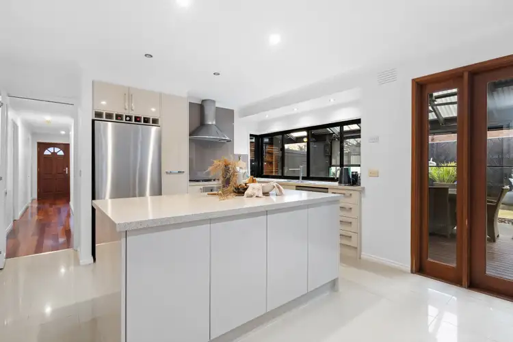 Fifth view of Homely house listing, 10 Taverner Court, Scoresby VIC 3179