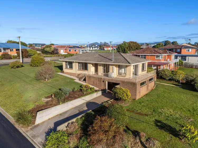 2 Highfield Crescent, West Ulverstone TAS 7315