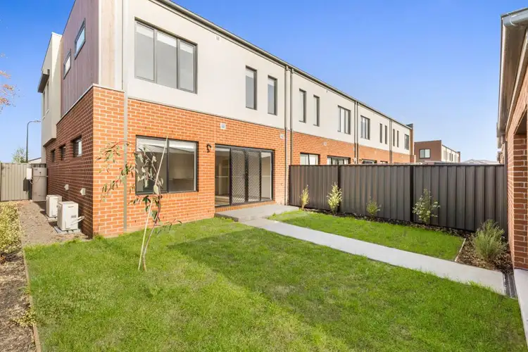 Sixth view of Homely townhouse listing, 2 Burnden Close, Berwick VIC 3806