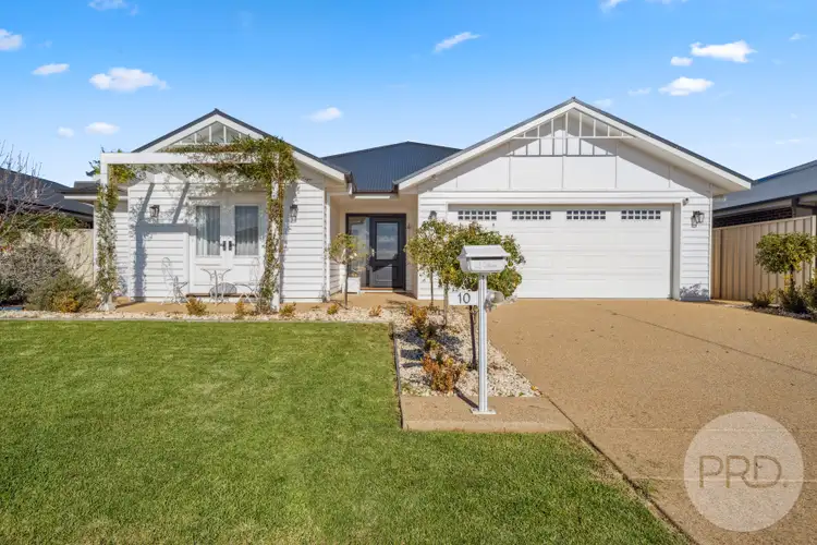 10 Wyoming Avenue, Gobbagombalin NSW 2650