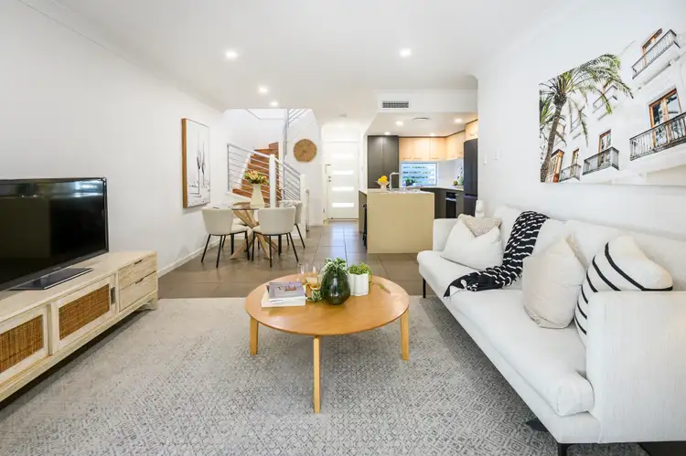 Main view of Homely townhouse listing, 4/35 Rutland Street, Coorparoo QLD 4151