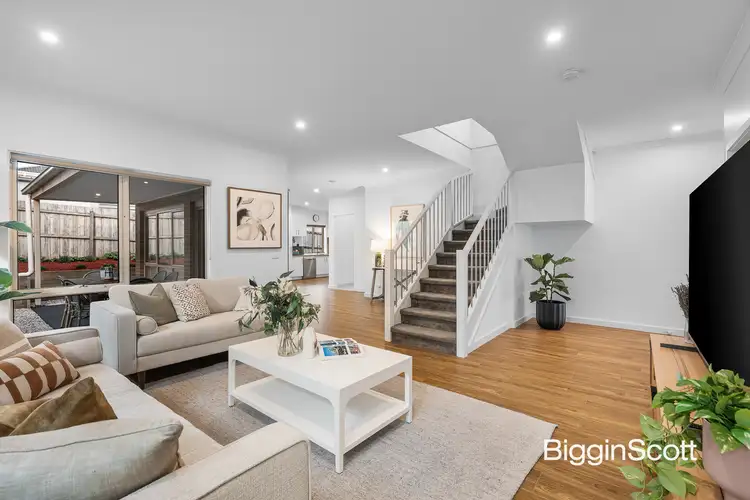 2/566 Huntingdale Road, Mount Waverley VIC 3149