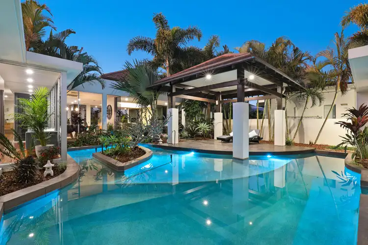 8 Columba Place, Pelican Waters QLD 4551