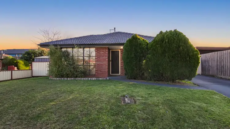 18 Glencairn Avenue, Hallam VIC 3803