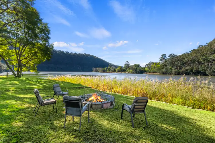 558 Chaseling Road South