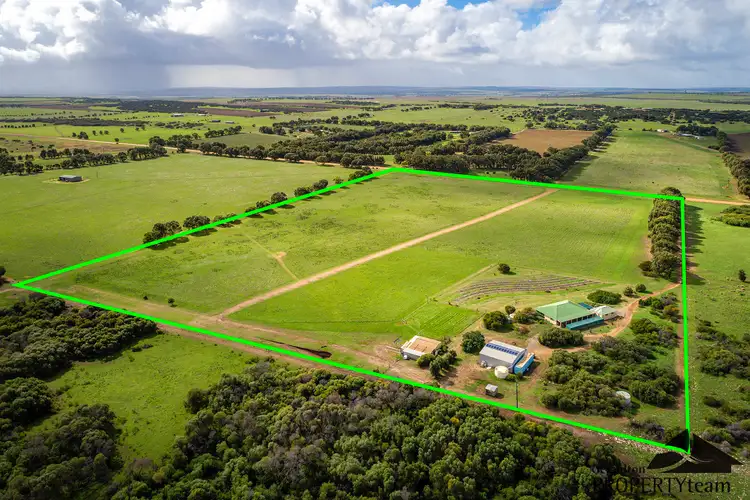69 Wimpole Road, Dongara WA 6525