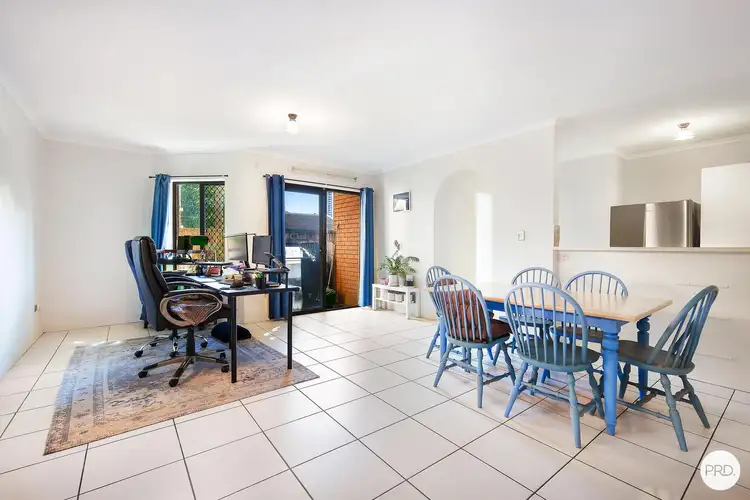 2/13-15 North Street, Southport QLD 4215