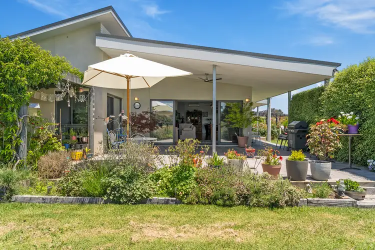 945 Howes Creek Road, Mansfield VIC 3722