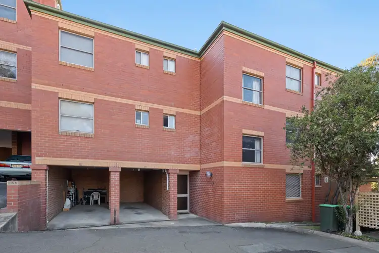 12/33 Ottiwell Street, Goulburn NSW 2580