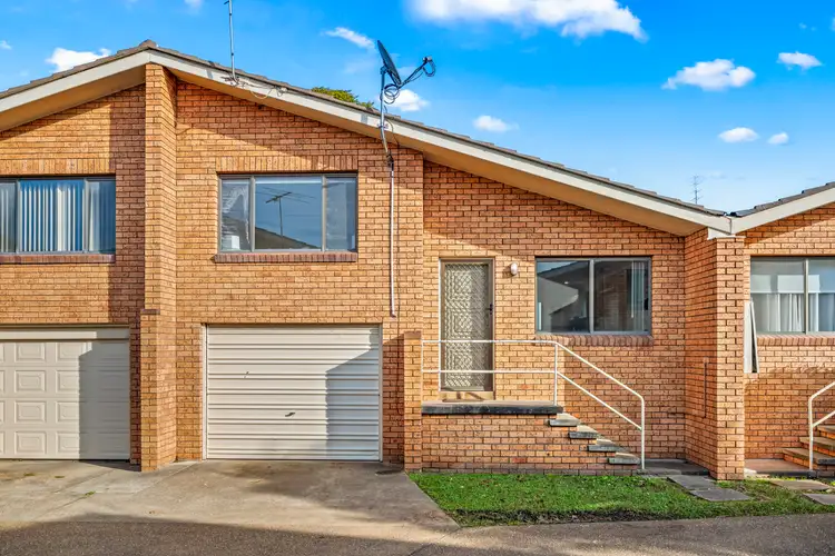 6/18 Howe Street, Singleton NSW 2330