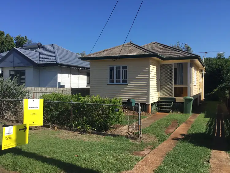 71 King Street, Woody Point QLD 4019