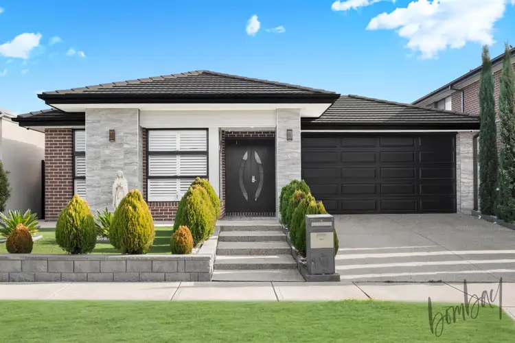19 Landsdowne Avenue, Mickleham VIC 3064