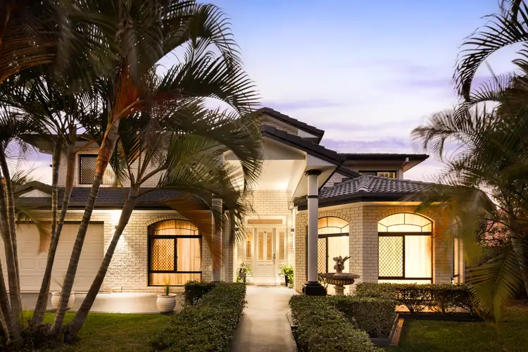42 Voyager Circuit, Bridgeman Downs QLD 4035