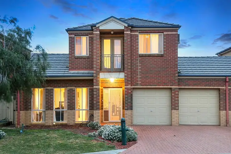 34 Amberlea Circuit, Taylors Hill VIC 3037