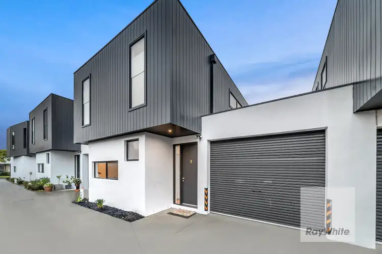 3/2 Warwick Place, Tullamarine VIC 3043