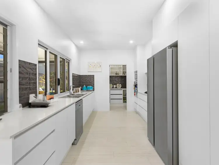 19/835 Boat Harbour Drive, Urangan QLD 4655