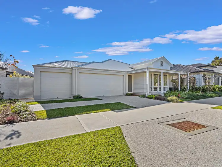 9 Barracoota Loop, Lakelands WA 6180