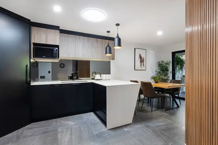 1/4 Echidna Court, Coombabah QLD 4216