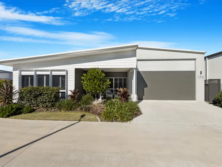 172/1 Latitude Blvde, Nikenbah QLD 4655