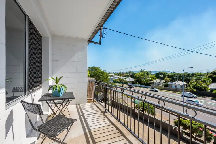 2/2 Bundock Street, Castle Hill QLD 4810
