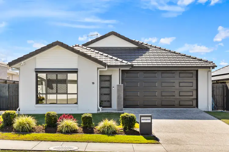 19 Haven Street, Victoria Point QLD 4165