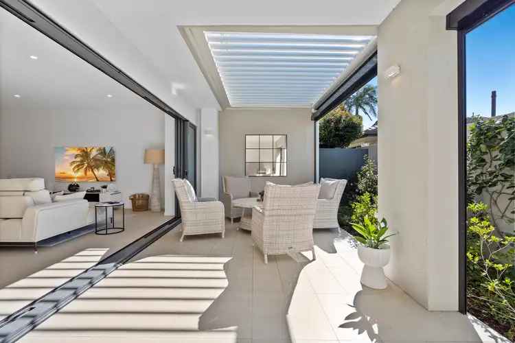 3/40 Via Roma, Isle of Capri QLD 4217