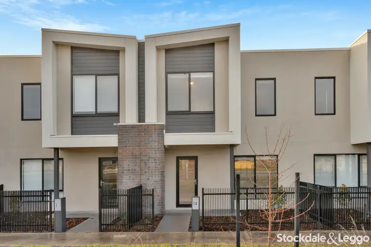 14 Surfie Walk, Sunbury VIC 3429