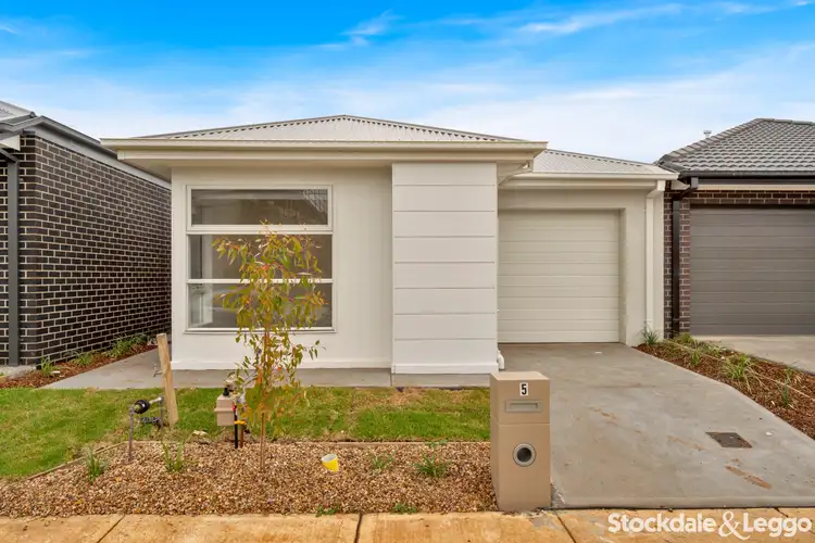 Main view of Homely house listing, 5 Turning Loop, Fraser Rise VIC 3336