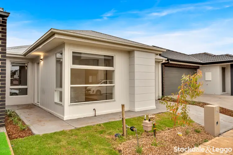 Second view of Homely house listing, 5 Turning Loop, Fraser Rise VIC 3336