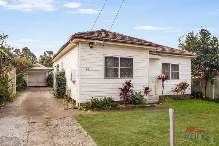 181 Juno Parade, Greenacre NSW 2190