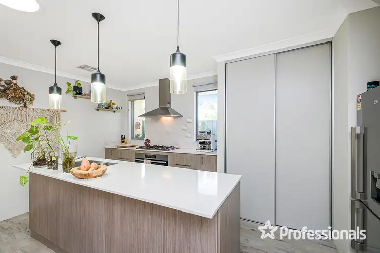 Fourth view of Homely house listing, 2 Ardrossan Loop, Kingsley WA 6026