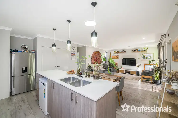 Seventh view of Homely house listing, 2 Ardrossan Loop, Kingsley WA 6026