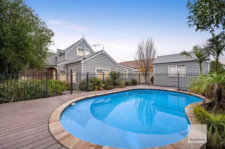 19 Scottsdale Court, Craigieburn VIC 3064