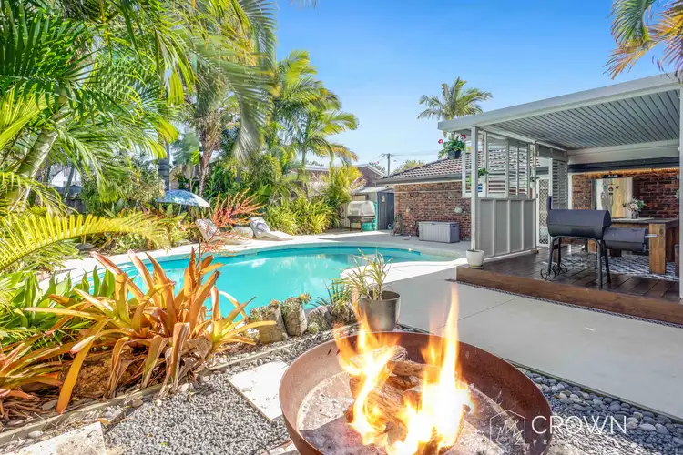 17 Shea Street, Scarborough QLD 4020