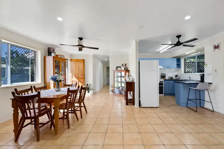 2 Christines Way, Eimeo QLD 4740