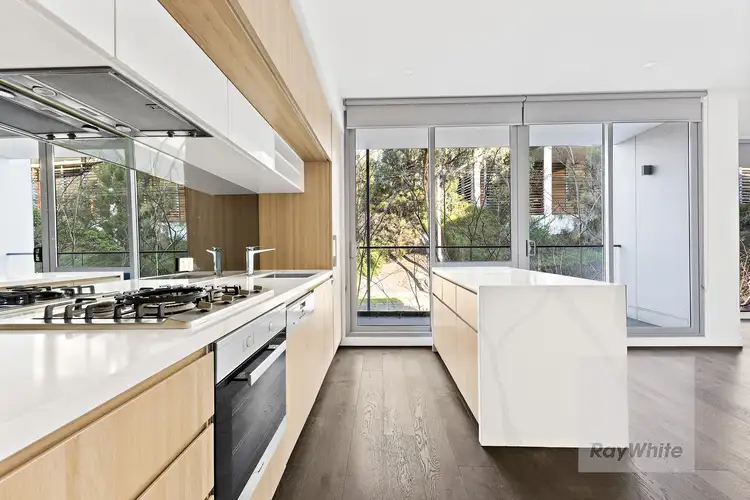 1/5 Grosvenor Street, Doncaster VIC 3108