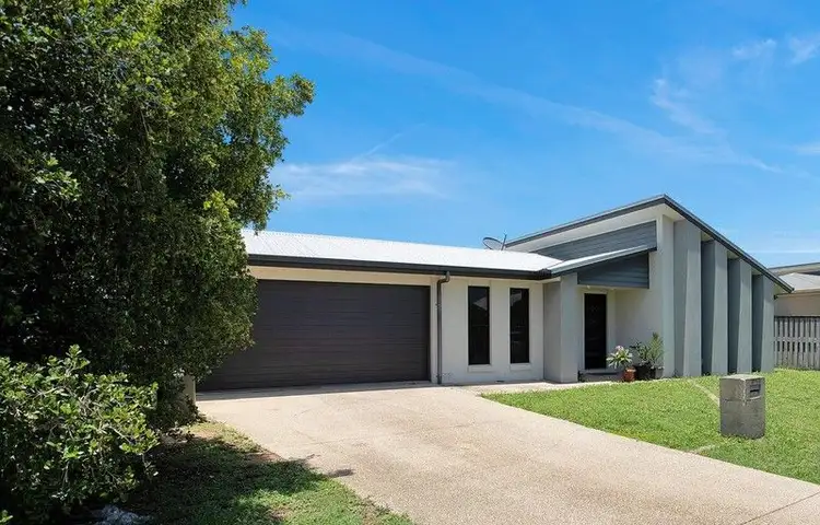 17 Coogee Terrace, Blacks Beach QLD 4740