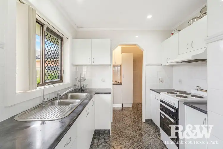 2 Warrigo Street, Sadleir NSW 2168
