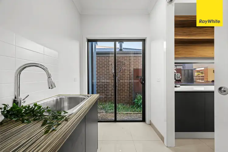 Sixth view of Homely house listing, 28 Bandicoot Loop, Tarneit VIC 3029