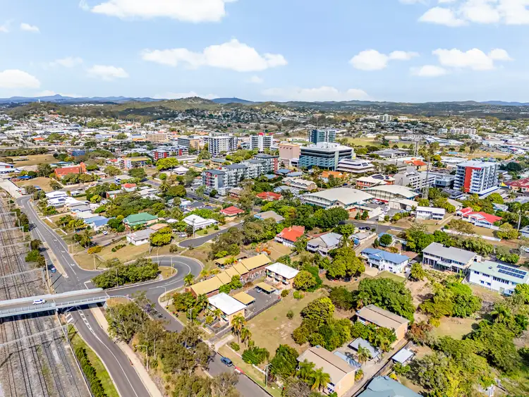 Seventh view of Homely unit listing, 8/51 Harbour Terrace, Gladstone Central QLD 4680