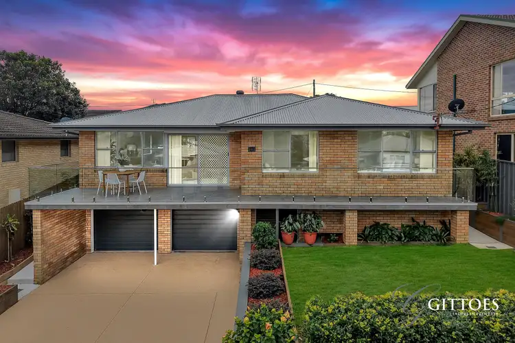 11 Berry Avenue, Green Point NSW 2251