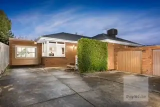 3/16 Byron Street